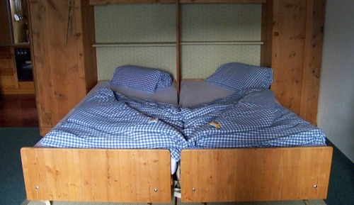 Chambre Panoramique Double ou avec lits jumeaux, vue montagne, côté montagne