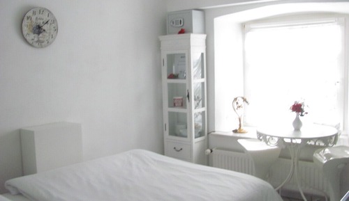 Chambre Simple Ville, salle de bains attenante (7)