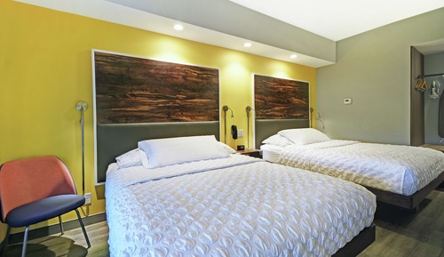 Chambre, 2 grands lits, accessible aux personnes à mobilité réduite (Hearing)