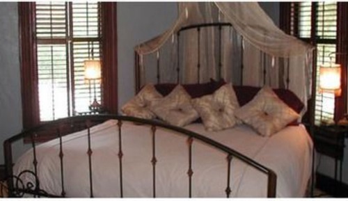 Suite (Rosemary Suite)