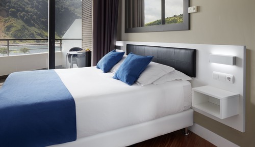 Chambre Double pour 1 personne (Petite, 90 mins free spa access)