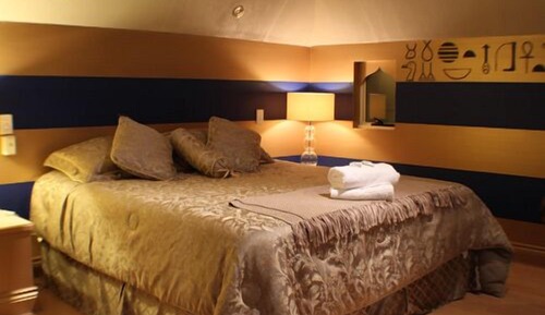 Suite, bain à remous (Pharoah)