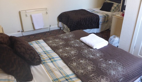 Chambre avec lits jumeaux