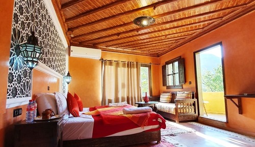 Chambre Double ou Lits Jumeaux - Vue sur Jardin: Suite supérieure Tanger. 