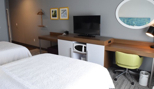 Chambre, 2 grands lits, accessible aux personnes à mobilité réduite, non-fumeurs (Hearing)