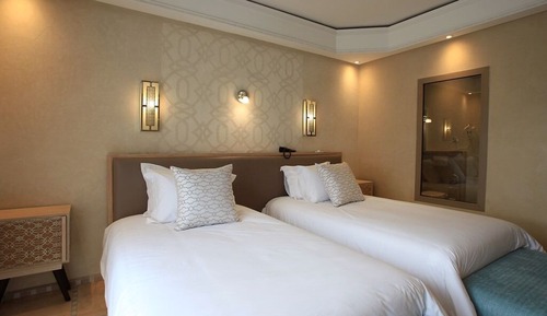 Suite, salle de bains privée
