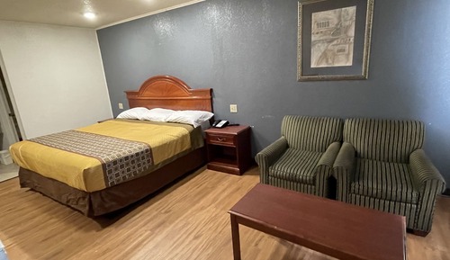Chambre Deluxe, 1 très grand lit, fumeurs