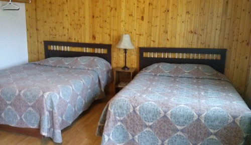 Chambre Double Économique, 2 grands lits