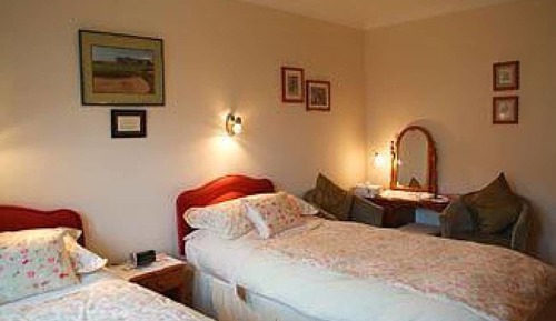 Chambre avec lits jumeaux (with Shower)