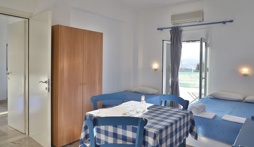 Studio, chambres communicantes