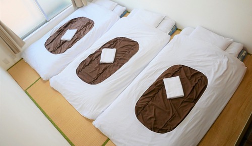 Chambre Tradition (with Shared Bathroom, 3 Persons)