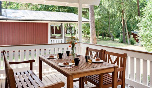 Cottage Standard (Excluding Towels, Sheets, Cleaning)