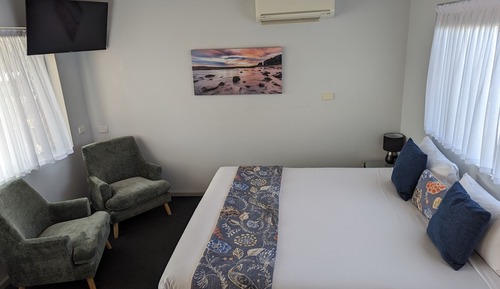 Chambre, 1 très grand lit