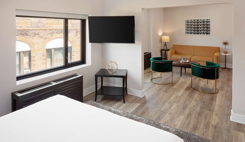 Suite, 1 très grand lit