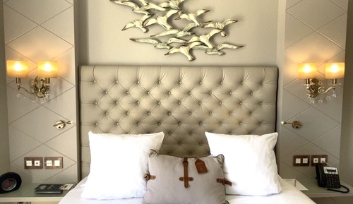 Chambre Deluxe, 1 très grand lit, vue partielle sur la mer