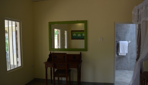 Chambre Double Classique, 1 très grand lit, vue montagne, côté cour intérieure