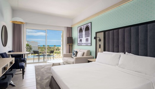 Chambre Premium, balcon, vue partielle sur la mer