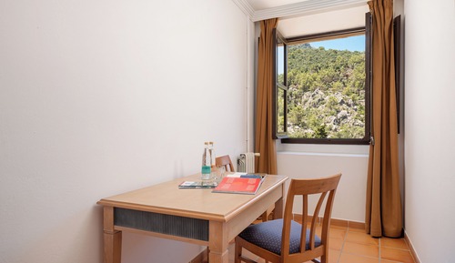 Studio (2 adults)