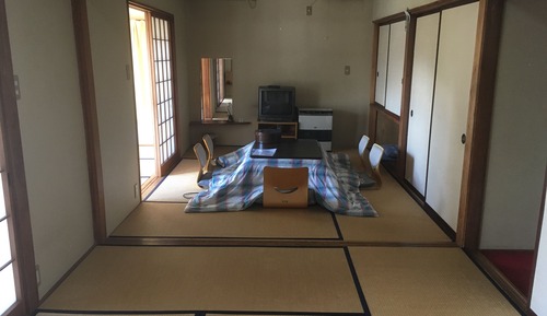 Chambre Tradition, salle de bains commune (Japanese Style)
