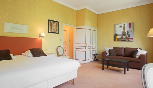 Chambre Familiale, balcon (Jonquille)