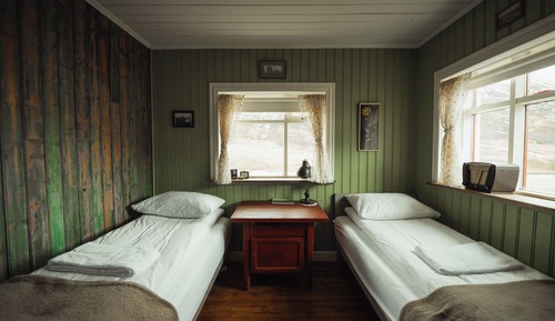 Chambre Tradition avec lits jumeaux, vue vallée, côté montagne