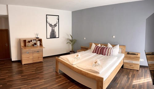 Suite, salle de bains attenante (Spessart)