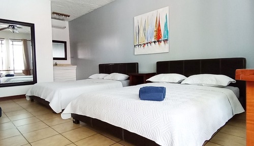 Chambre Double Supérieure, vue piscine