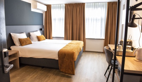 Chambre Supérieure, baignoire