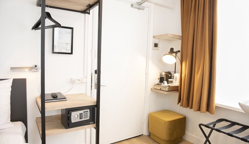 Chambre Simple Économique, salle de bains attenante