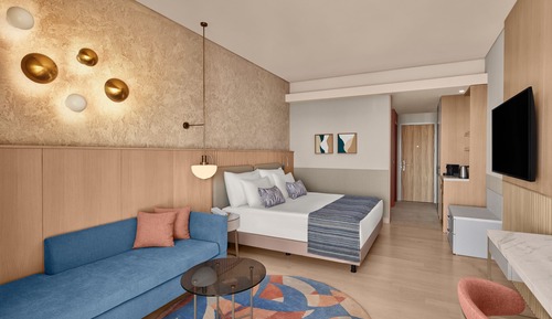 ADULT DELUXE SEA VIEW