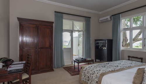 Suite, 2 lits une place