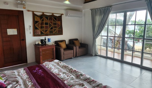 Chambre Double « Premier », 1 très grand lit, vue mer