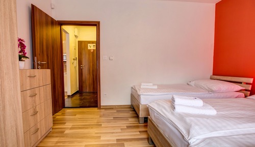 Suite Familiale, 2 chambres, cuisine, vue colline
