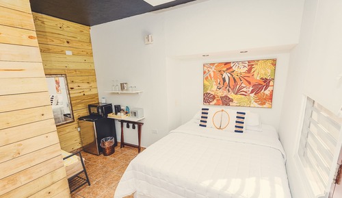 Chambre, 1 grand lit, accessible aux personnes à mobilité réduite