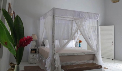 Villa Familiale, 2 chambres, côté jardin