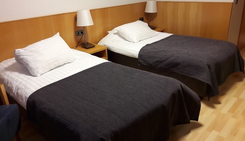 Chambre avec lits jumeaux