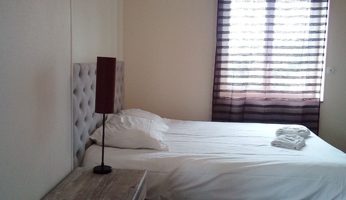 Studio Confort, 1 lit double, accessible aux personnes à mobilité réduite