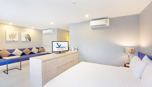 Deluxe Premium Room