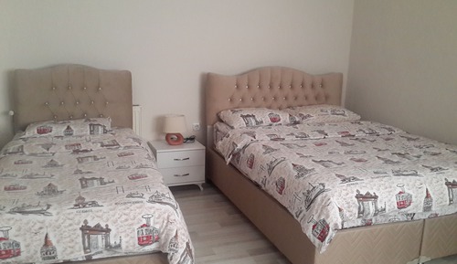 Chambre Triple Économique, salle de bains attenante