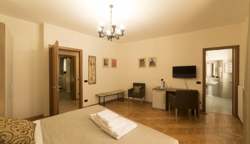 Chambre Triple Deluxe, 1 chambre, salle de bains privée, vue jardin