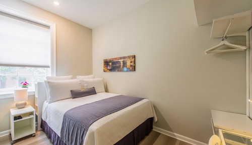 Chambre, 1 grand lit, baignoire (Lock # 9)