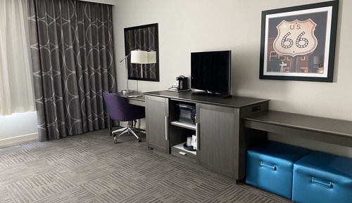 Chambre, 2 grands lits, accessible aux personnes à mobilité réduite, baignoire (Mobility & Hearing)