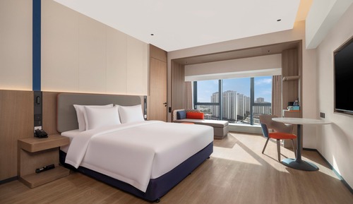 Chambre, 1 très grand lit, accessible aux personnes à mobilité réduite