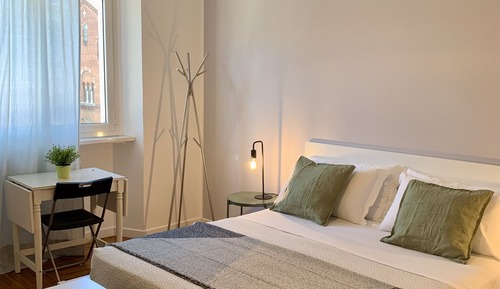 Chambre Double Supérieure, salle de bains attenante, vue ville