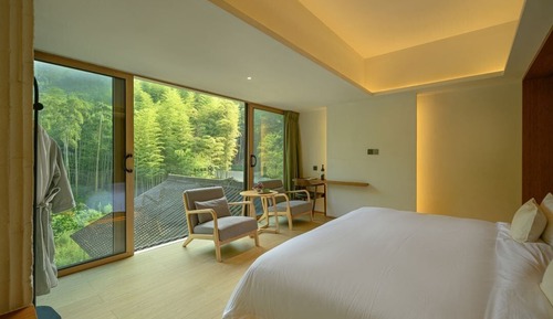 Chambre Double, vue montagne