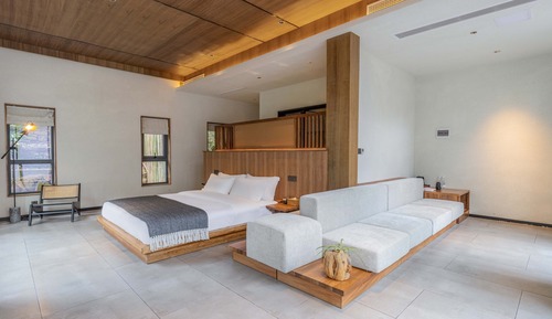 Suite Signature, vue colline