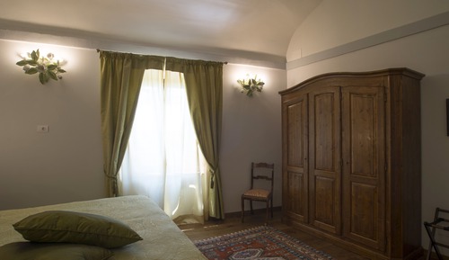 Chambre Double Supérieure, 1 chambre, salle de bains attenante, vue colline