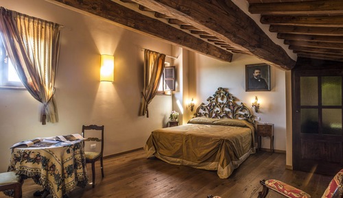 Chambre Deluxe, 1 chambre, salle de bains attenante, vue colline