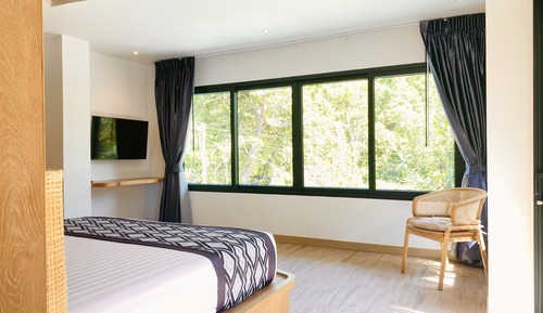 Suite Junior, vue piscine