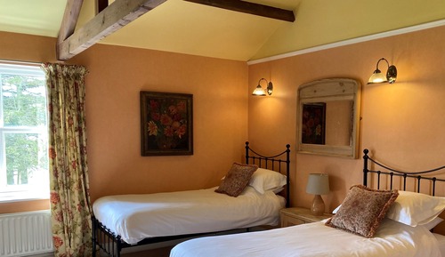 Chambre Supérieure, 2 lits une place
